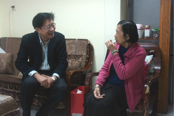 1485051015134315.jpg 谢书记老职工.jpg