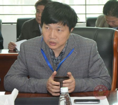 黄元华.jpg