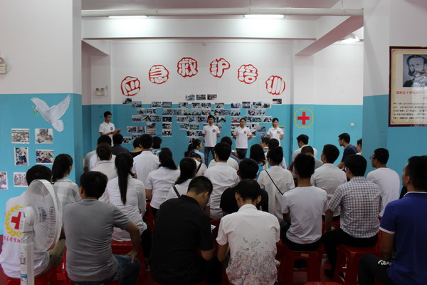 急救培训_ .JPG