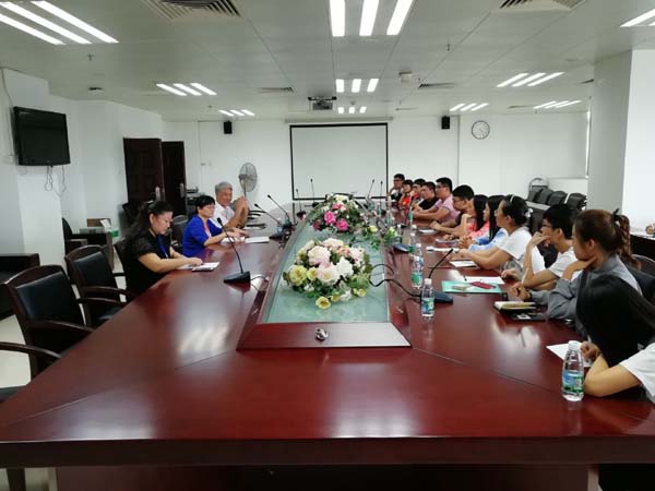 1509633733104915.jpg 5、学生座谈会现场.jpg