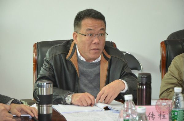 吕传柱院长.jpg