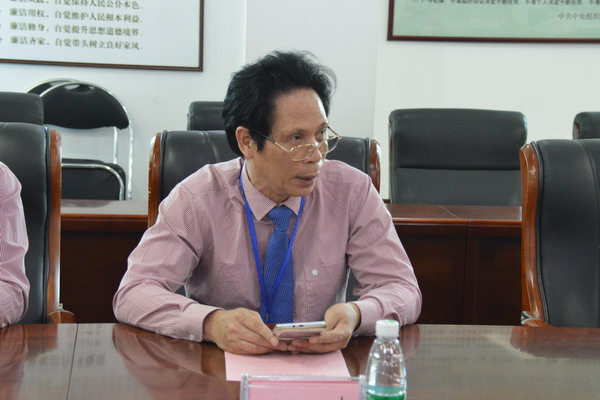 1467344038620991.jpg 海口平安医院院长潘琦在签字仪式上讲话 (1)_缩小大小.JPG