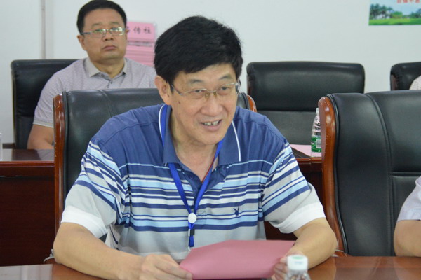 1467258336219376.jpg 陈志斌副院长代表学校对客人的到来表示欢迎并简单介绍了学校的基本情况_缩小大小.JPG