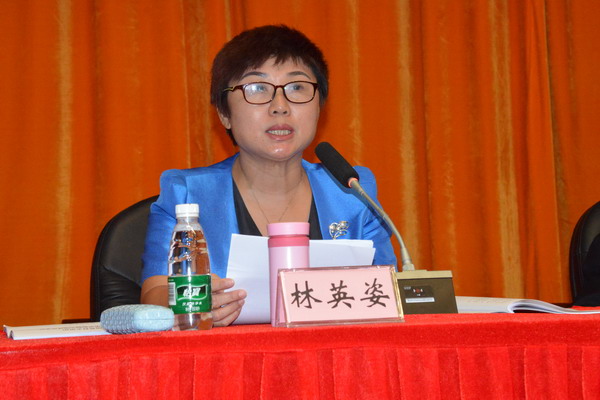 1474361417820228.jpg 林英姿副院长主持授牌仪式.jpg